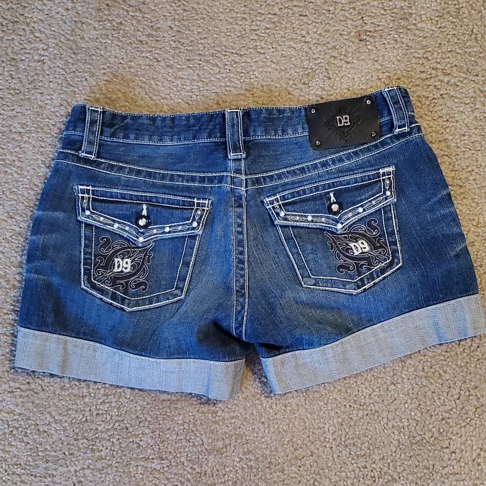 D9 Whitney cuffed shorts